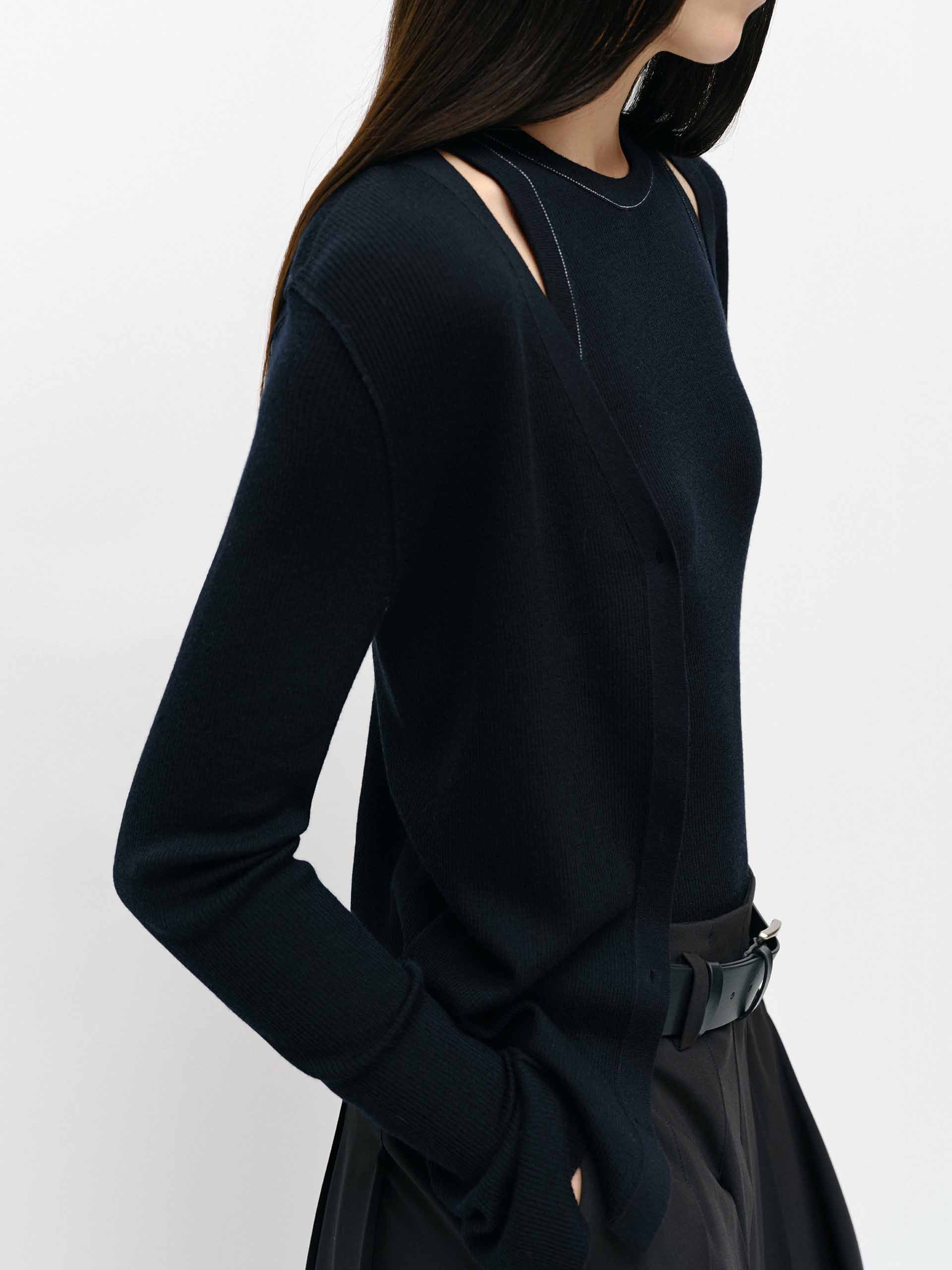 Seams Detail Wool Knit Top - Image 16