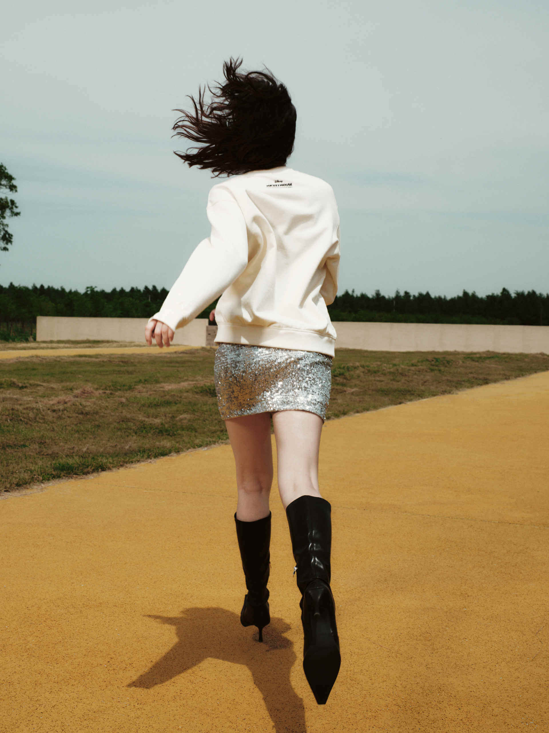 Sequin Detail Mini Skirt - Image 6