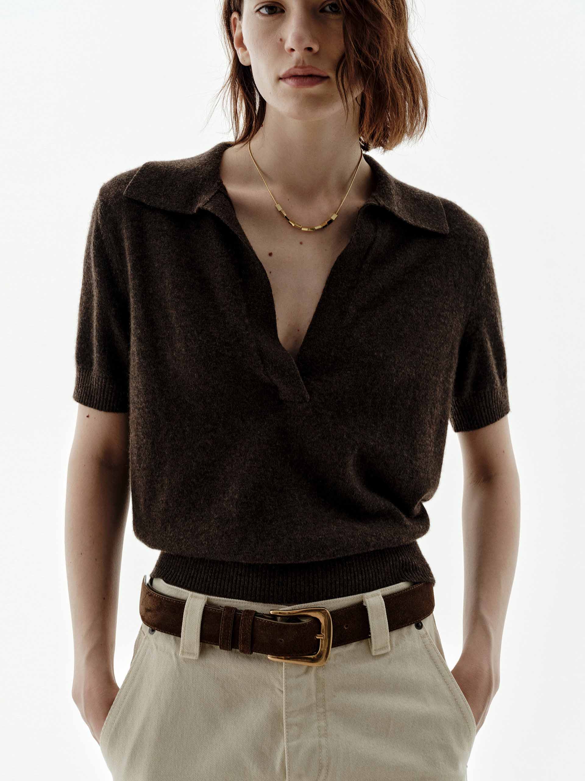 Short Sleeves V-neck Sweater - Image 6