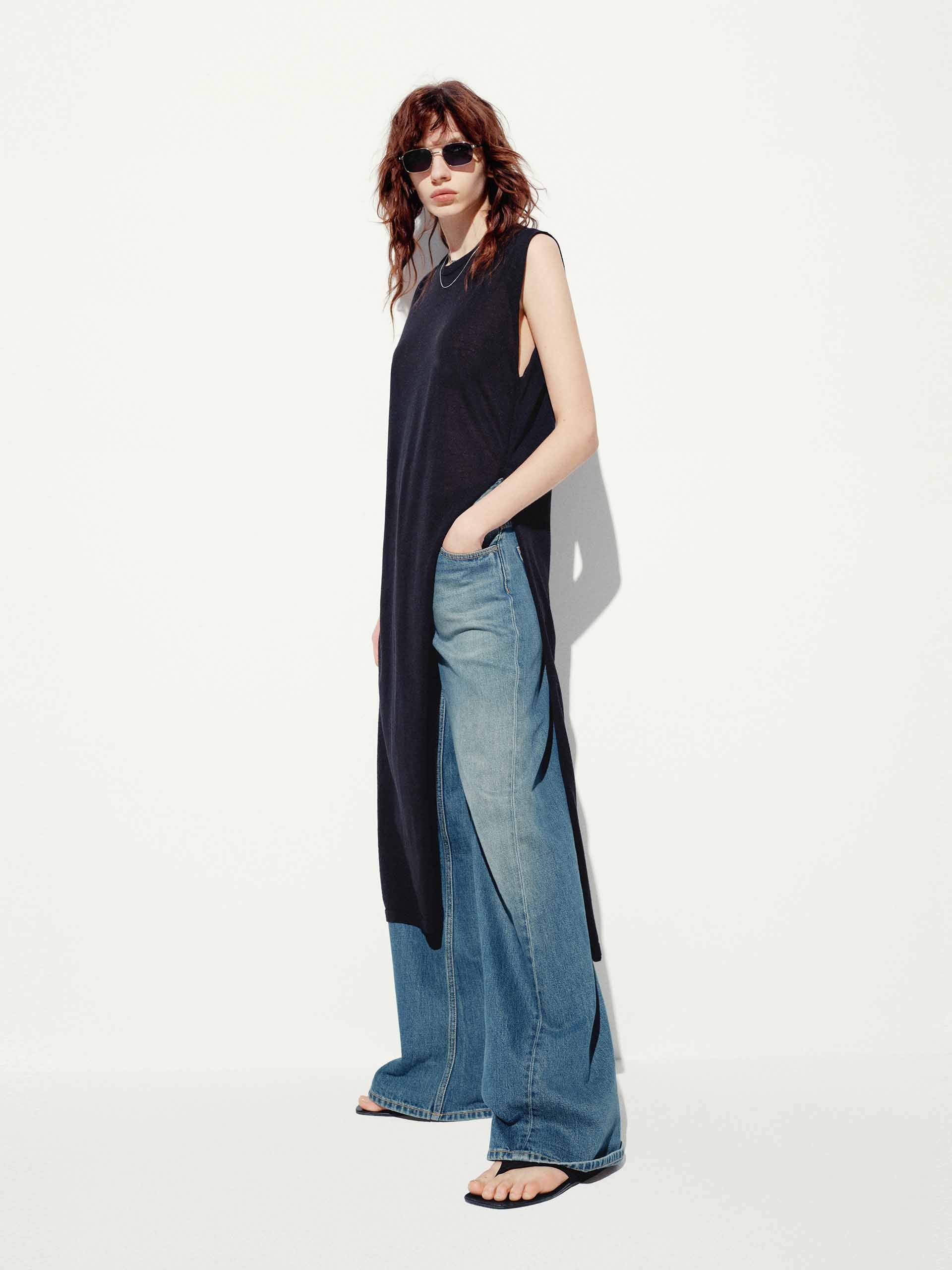 Side Slit Sleeveless Top - Image 10