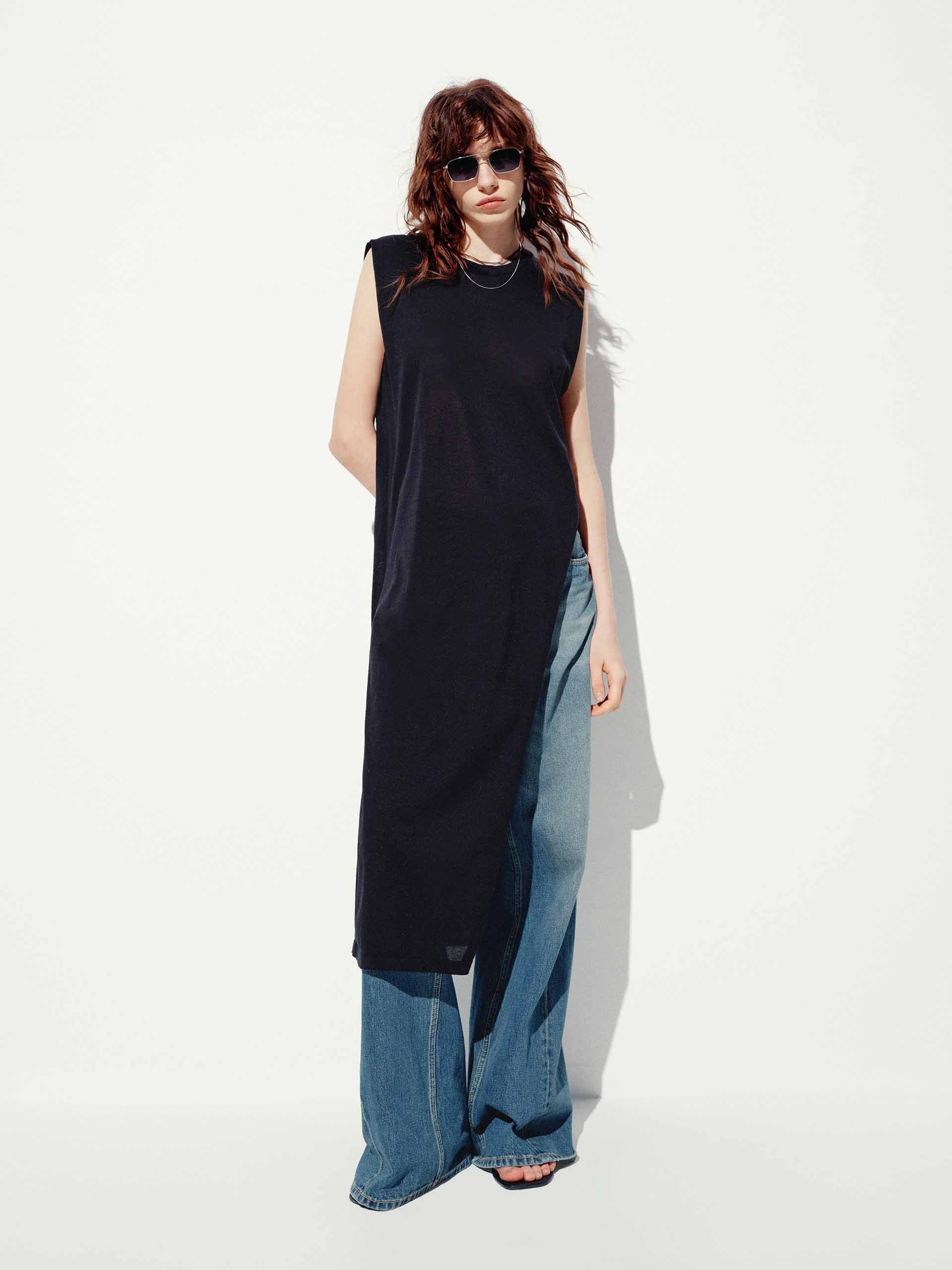 Side Slit Sleeveless Top - Image 8