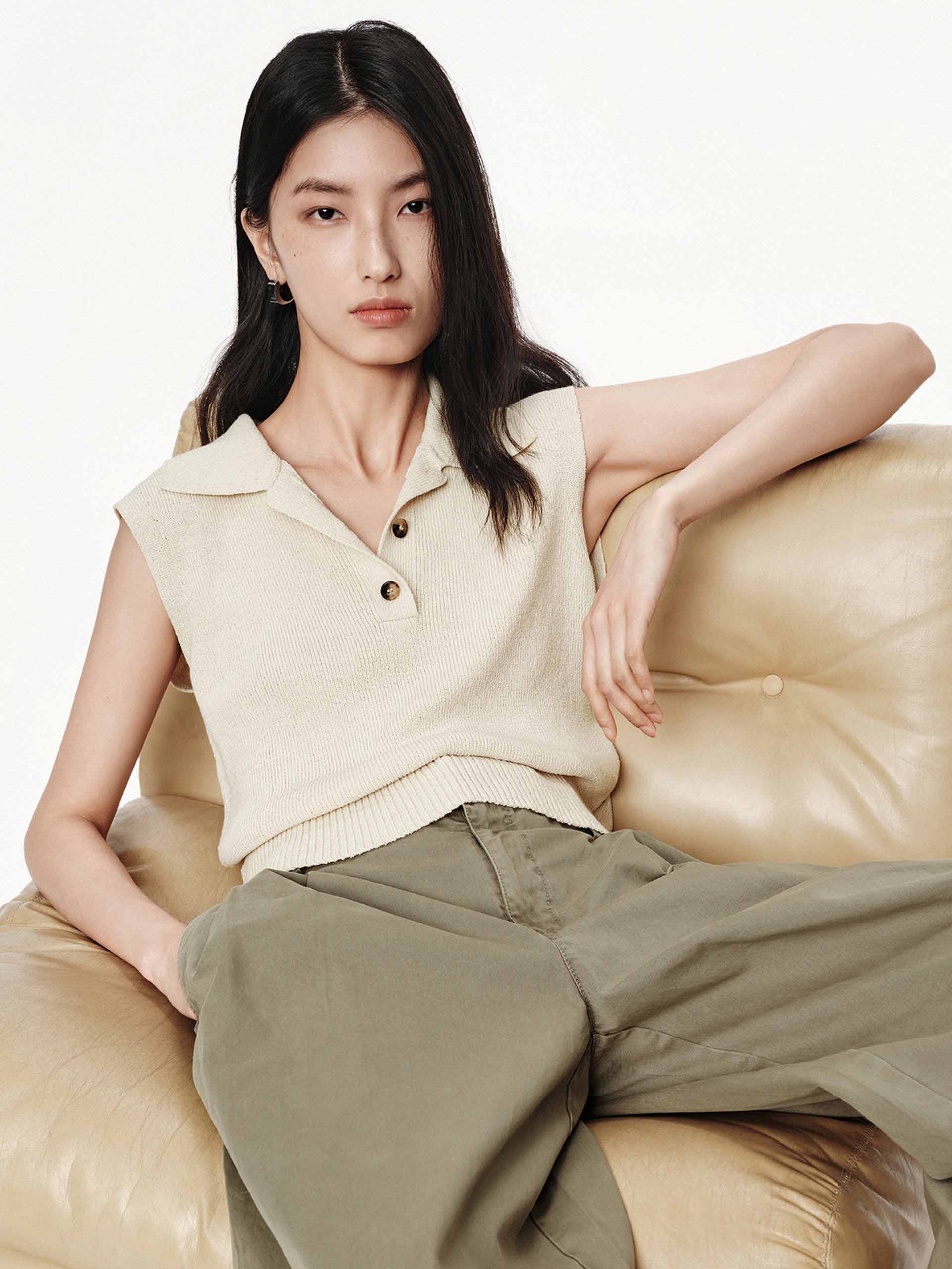Sleeveless Detail Knit Top