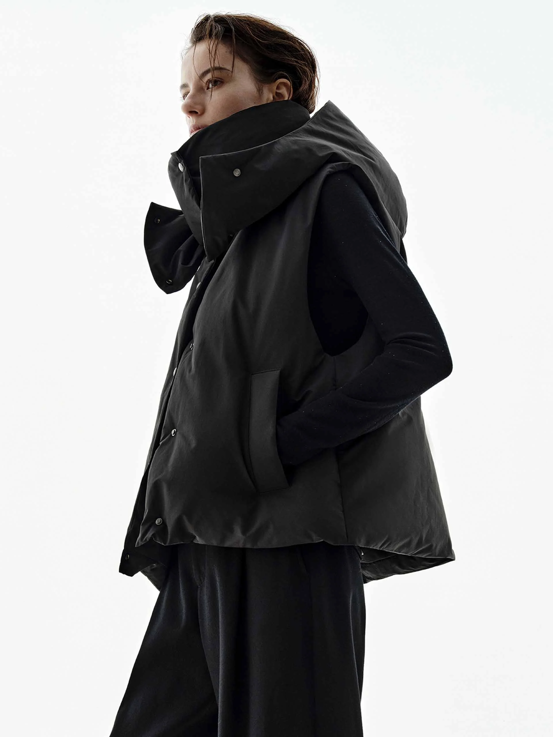 Sleeveless Hooded Down Jacket - Image 15