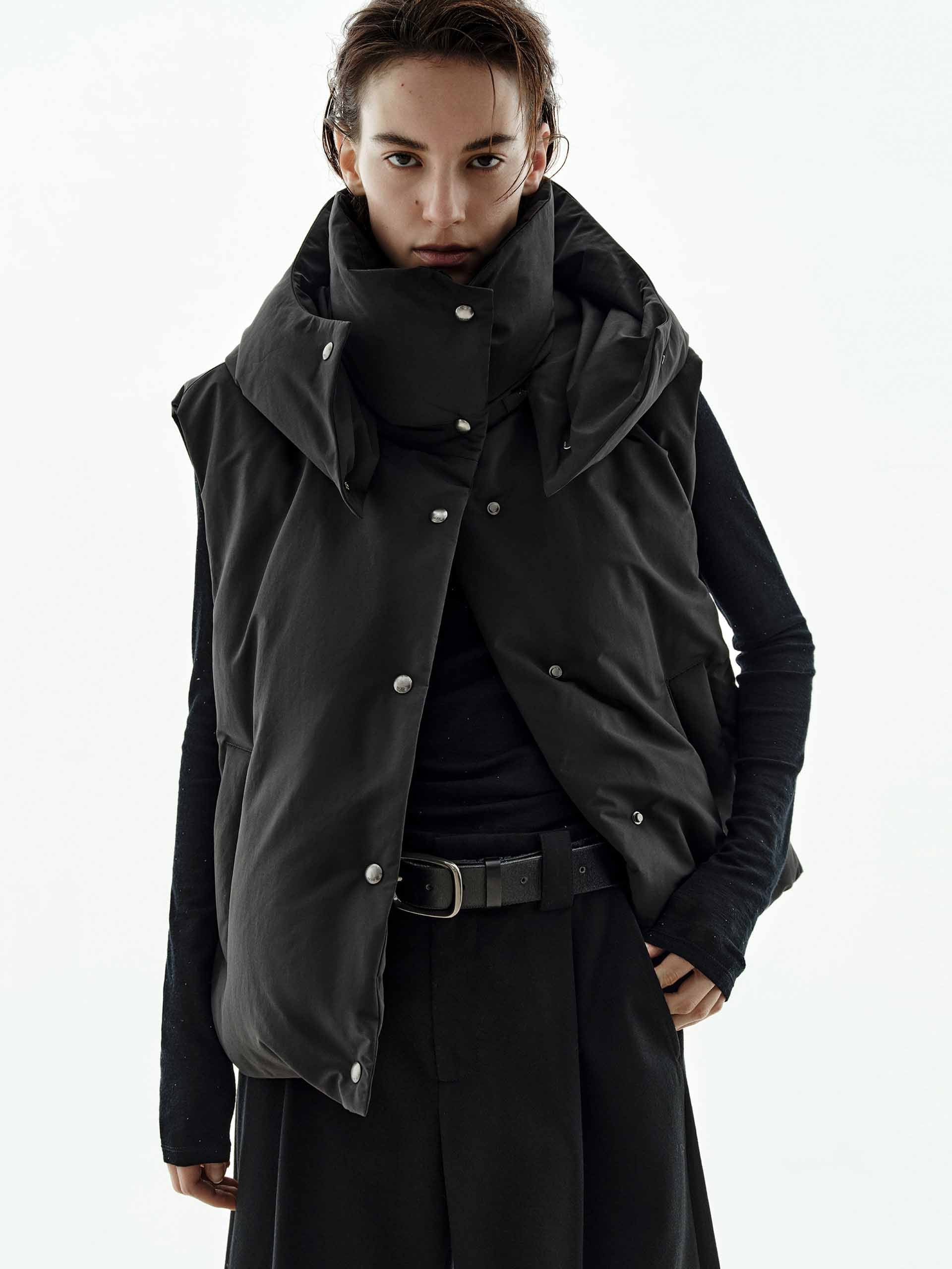 Sleeveless Hooded Down Jacket - Image 9