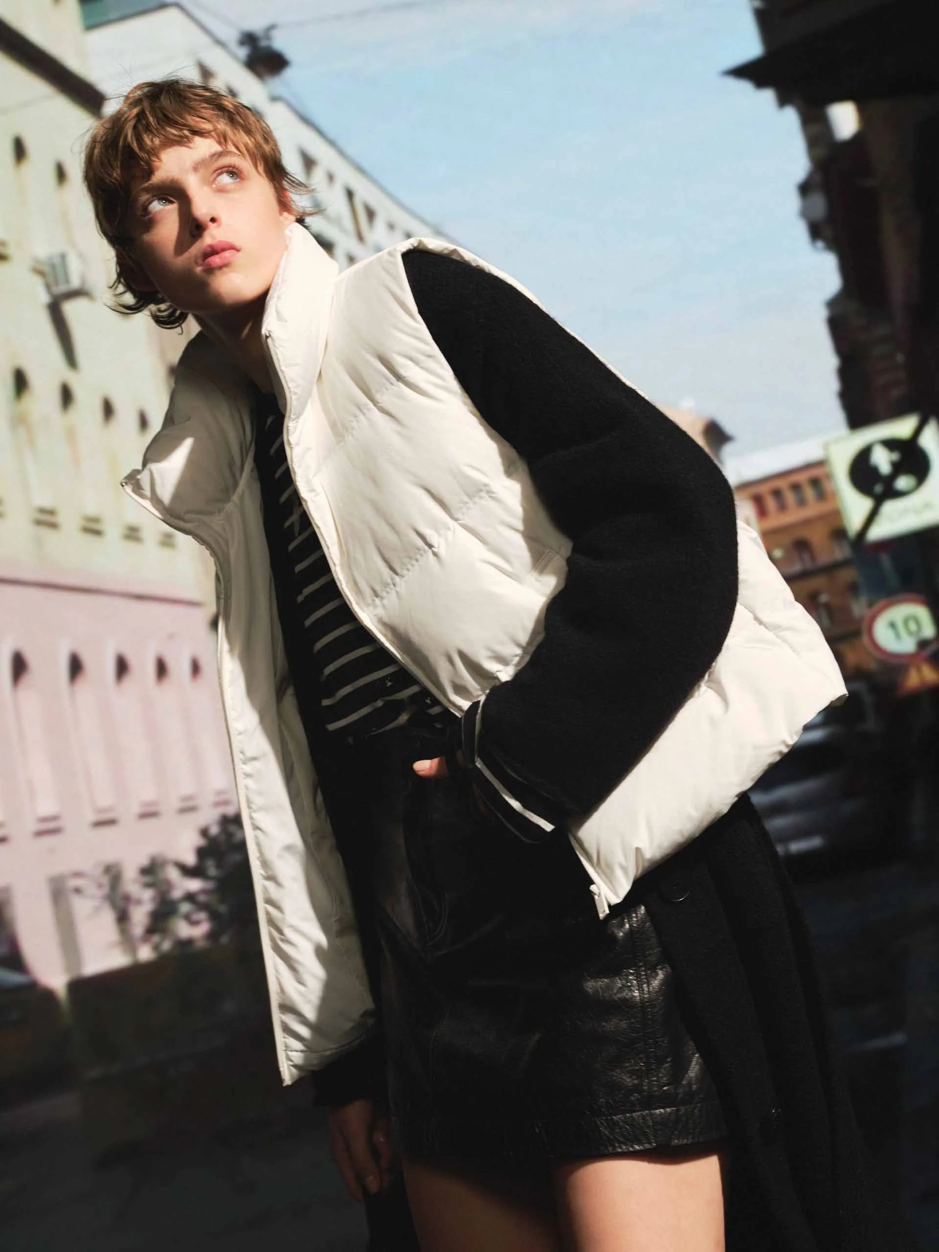 Sleeveless Turtleneck Puffer Vest - Image 3