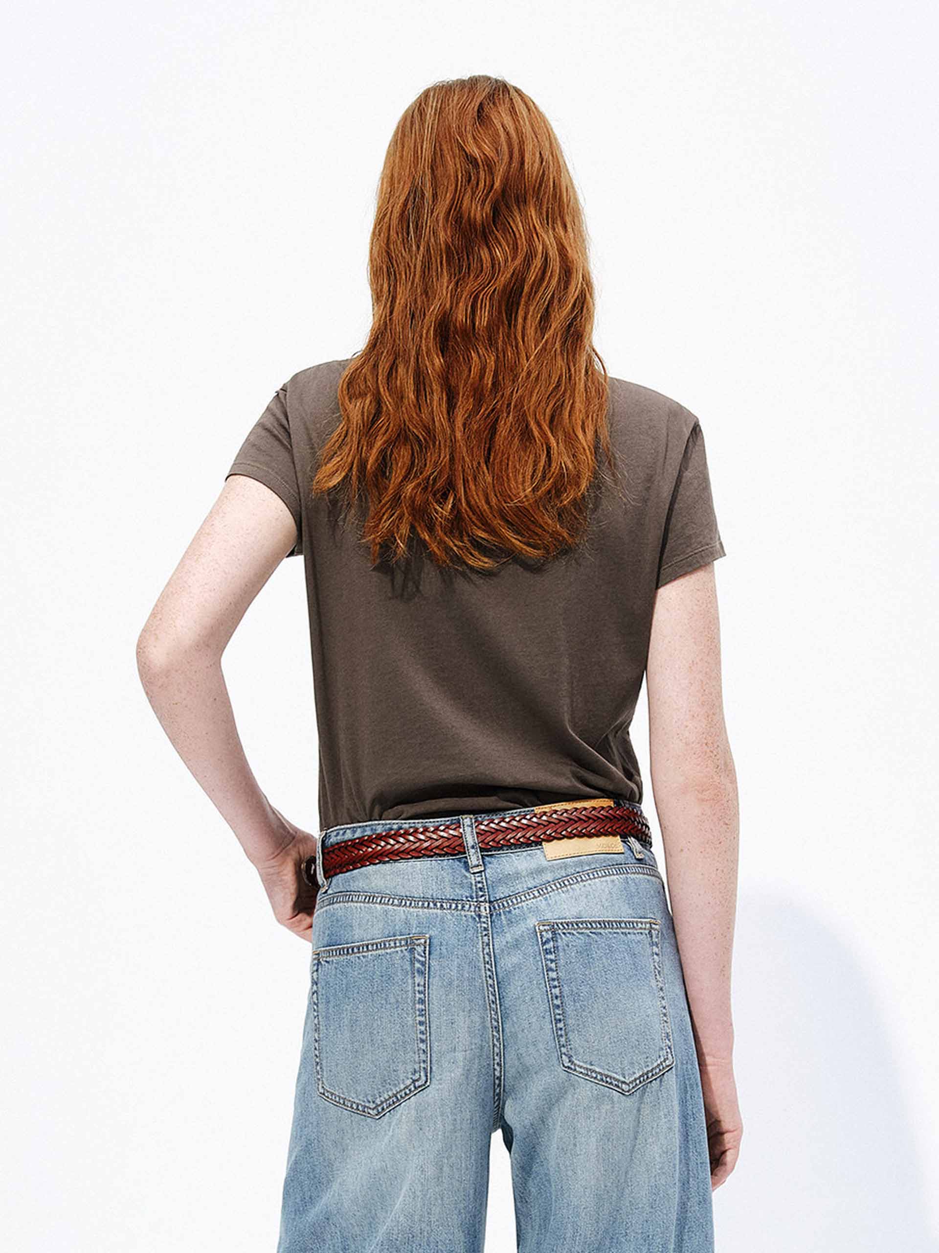 Soft Cotton Basic T-shirt - Image 3