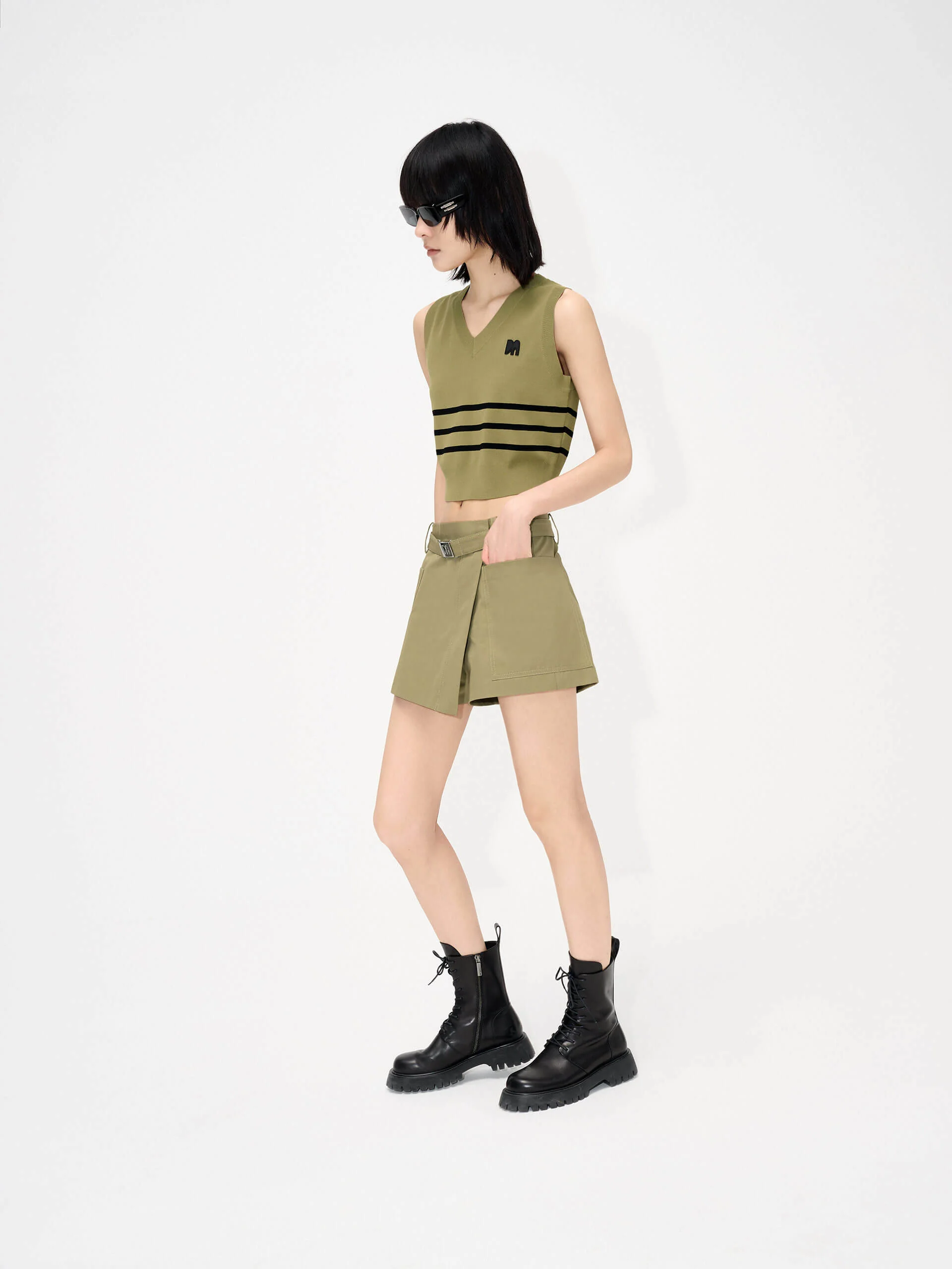 Striped Knitted Vest - Image 12