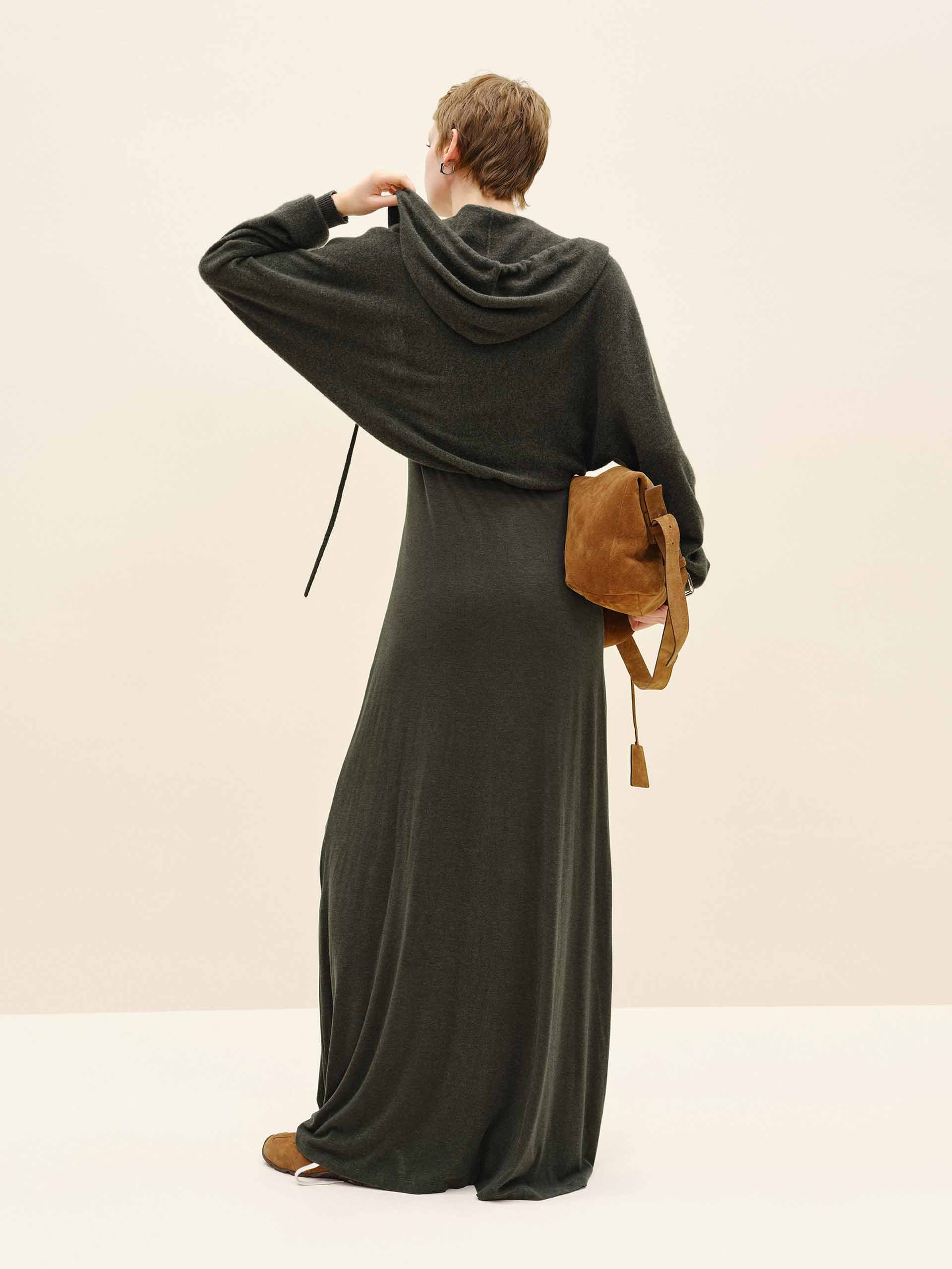 U-neck Dress With Cardigan - Image 3