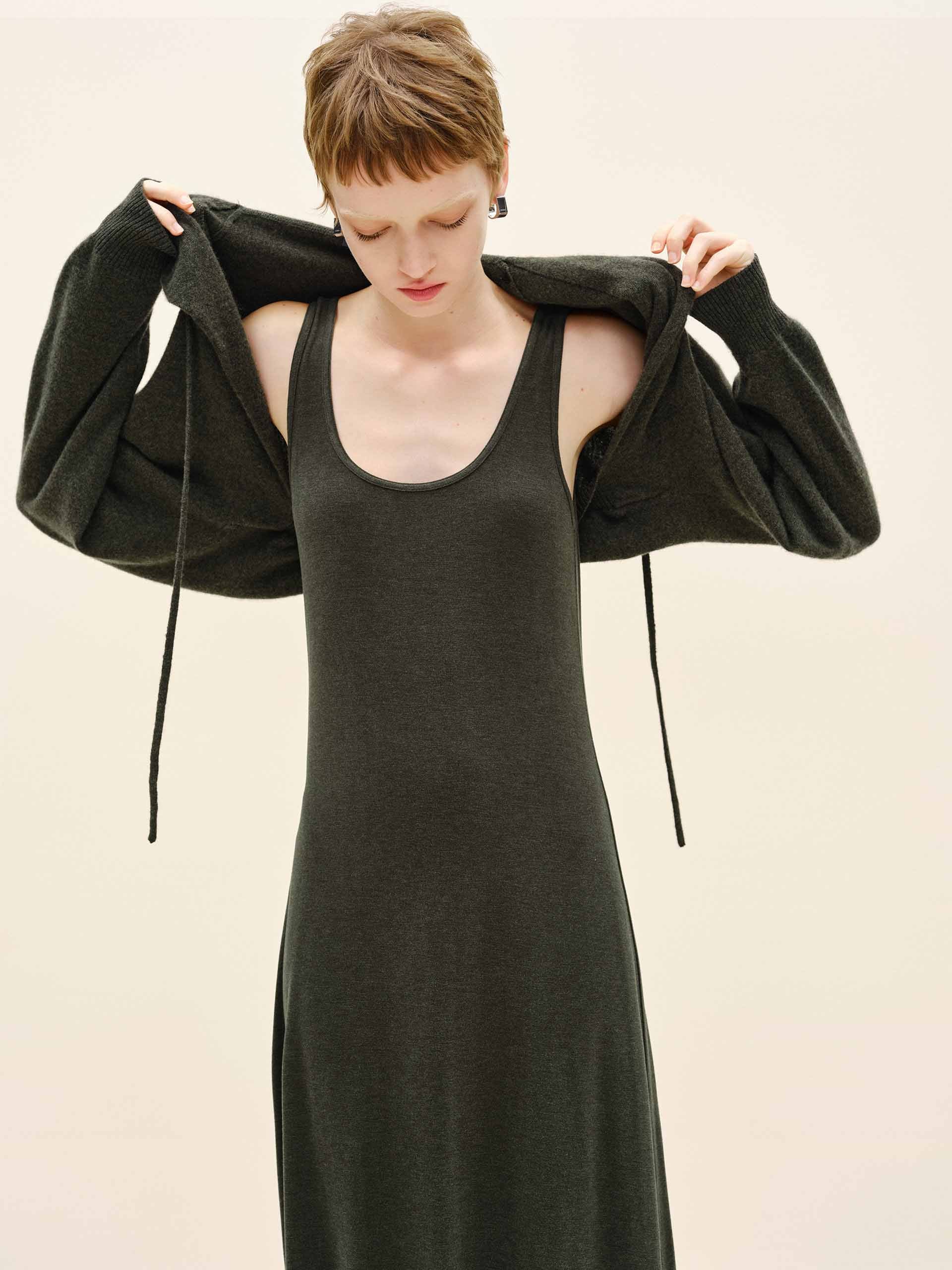 U-neck Dress With Cardigan - Image 7