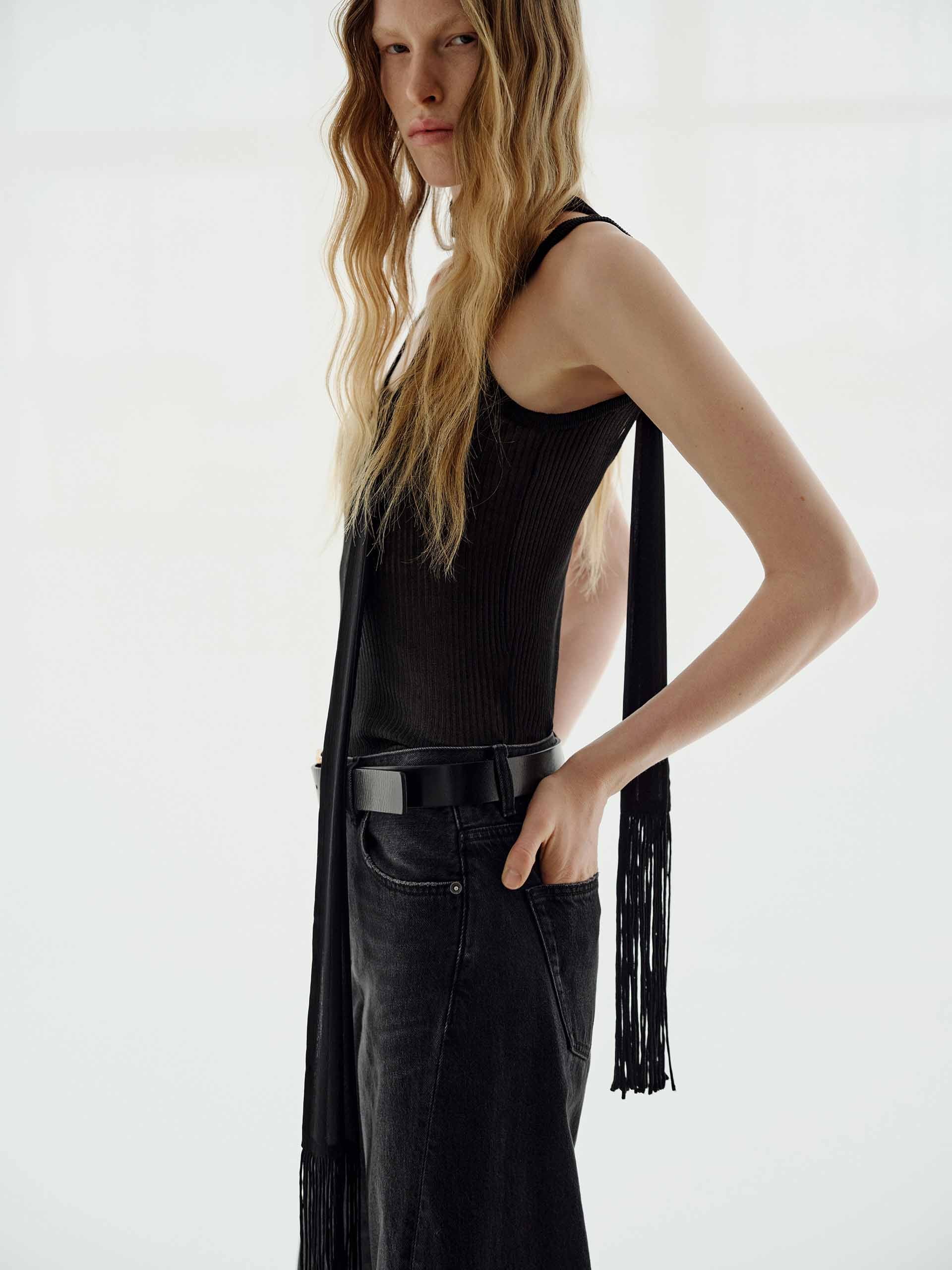 U-neck Metallic Tank Top - Image 12