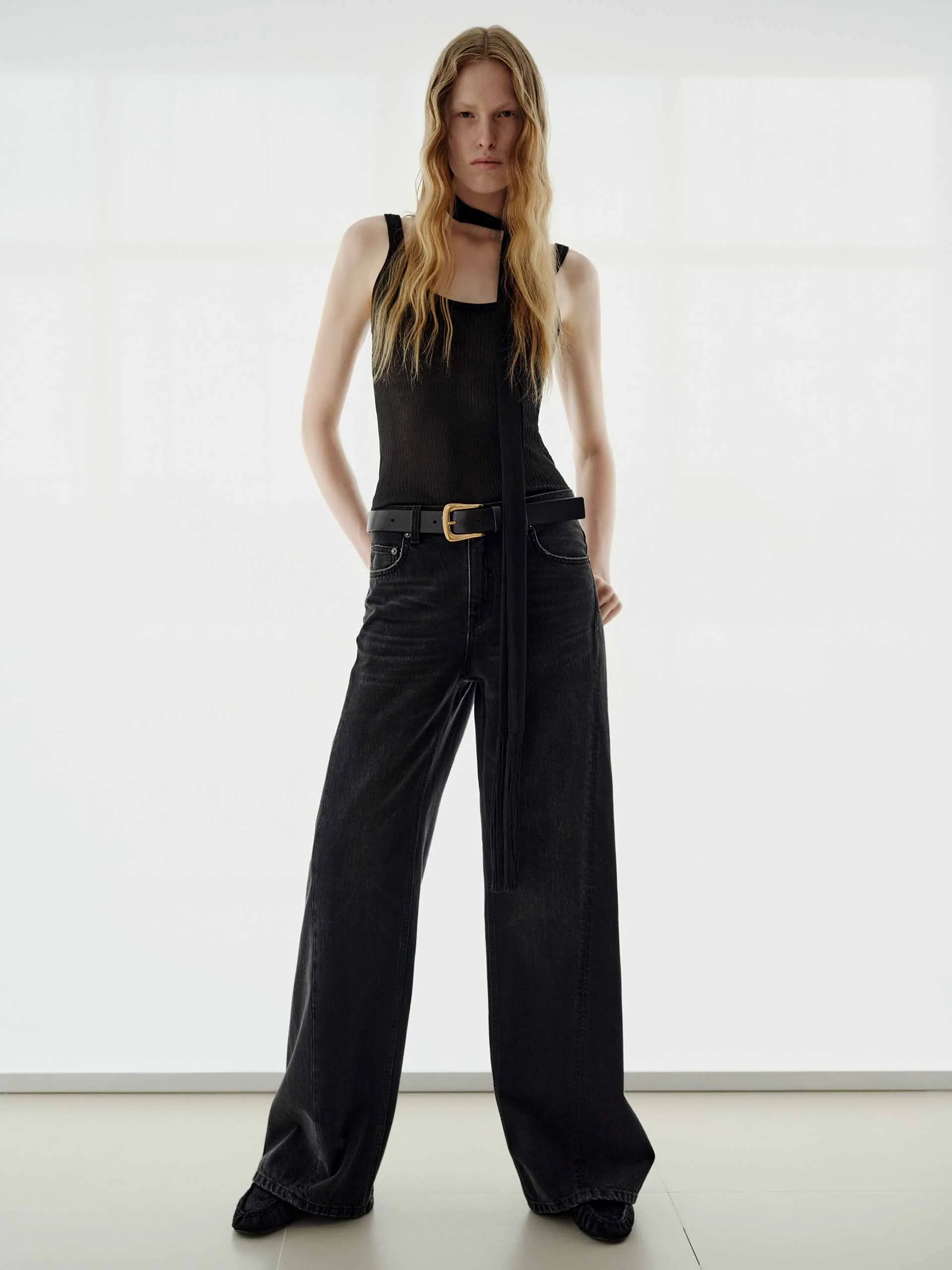 U-neck Metallic Tank Top - Image 8