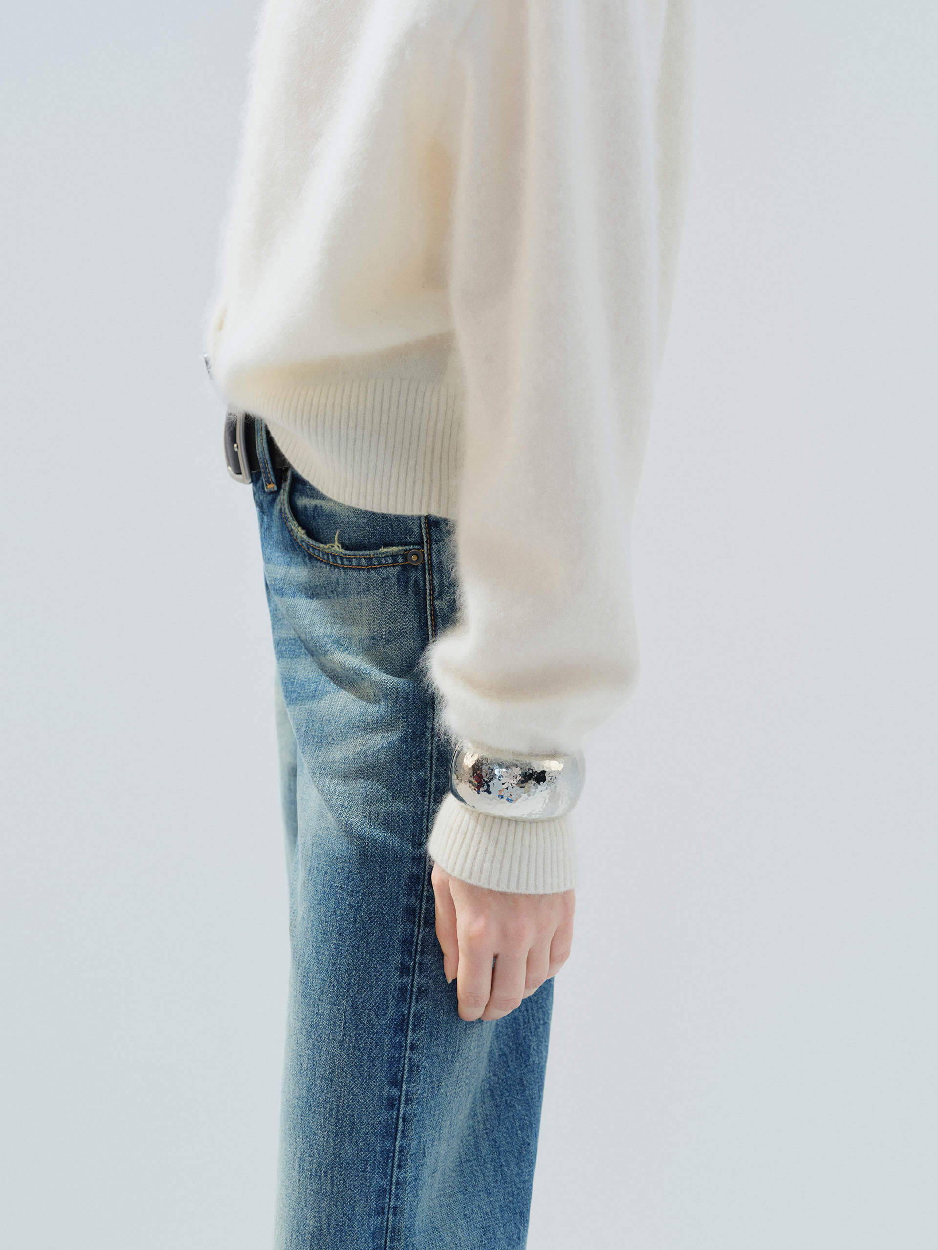 V-neck Cashmere Cardigan - Image 11