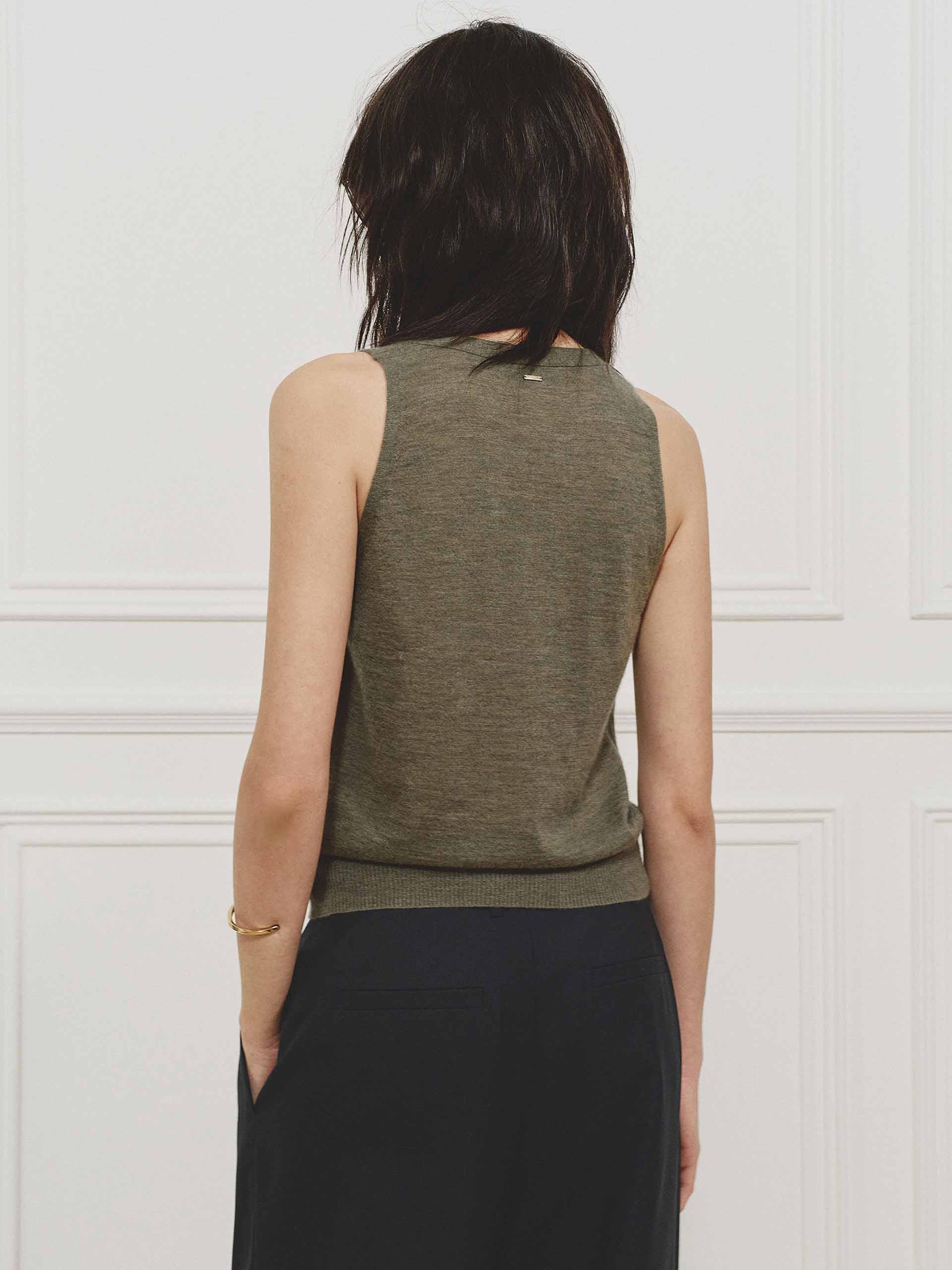 V-neck Cashmere Knit Cardigan - Image 14