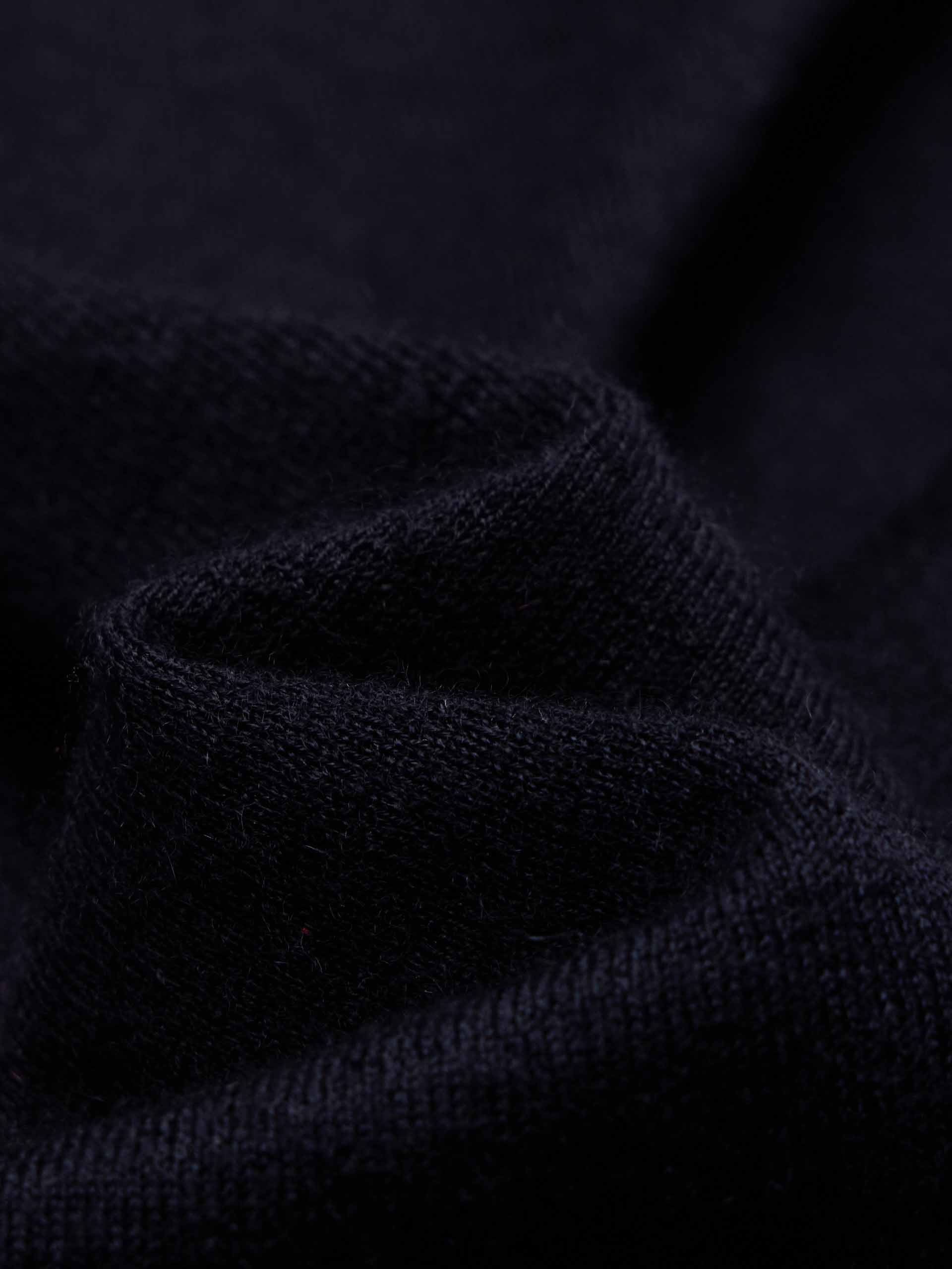 V-neck Cashmere Knit Cardigan - Image 4