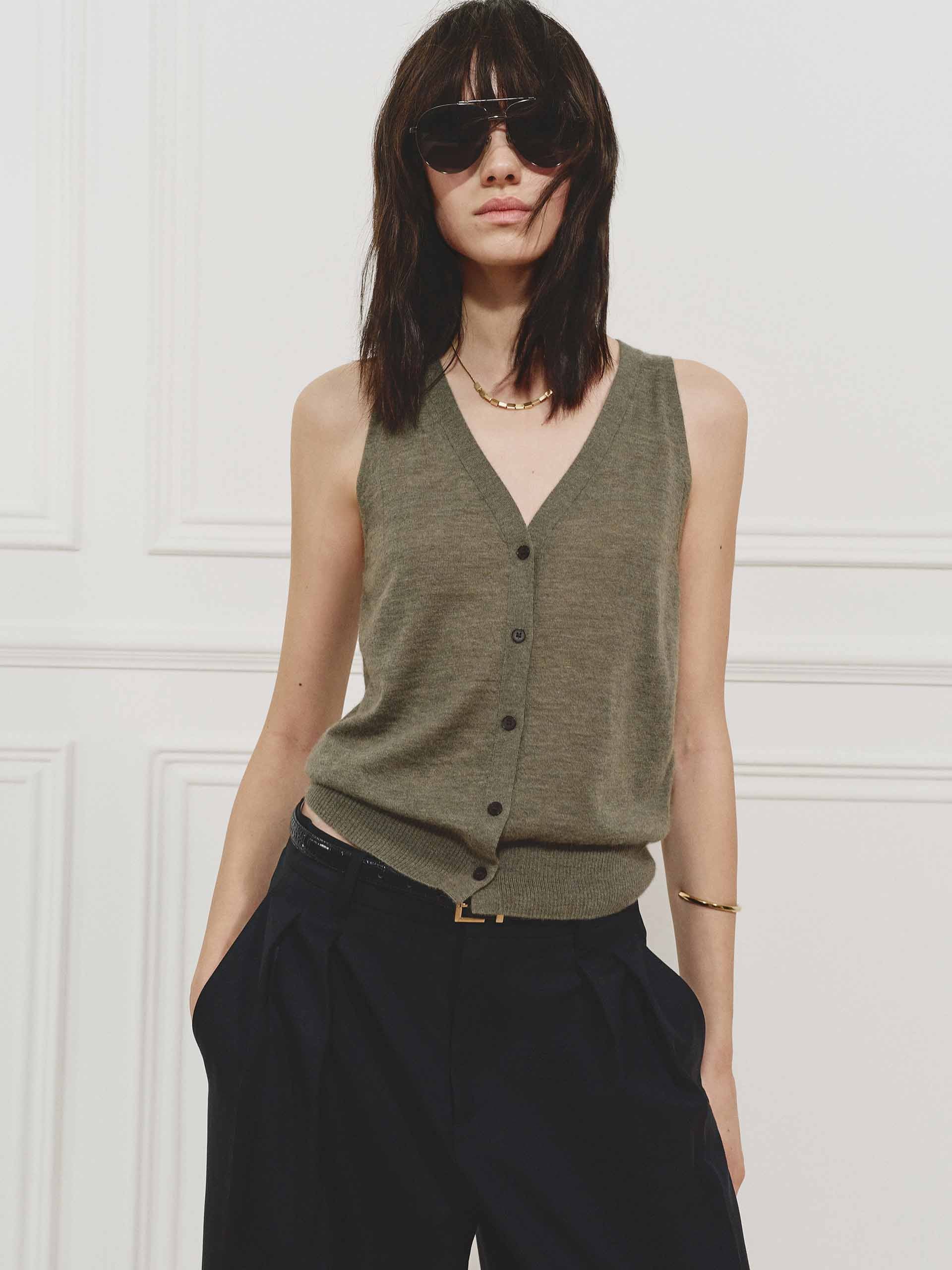 V-neck Cashmere Knit Cardigan - Image 9