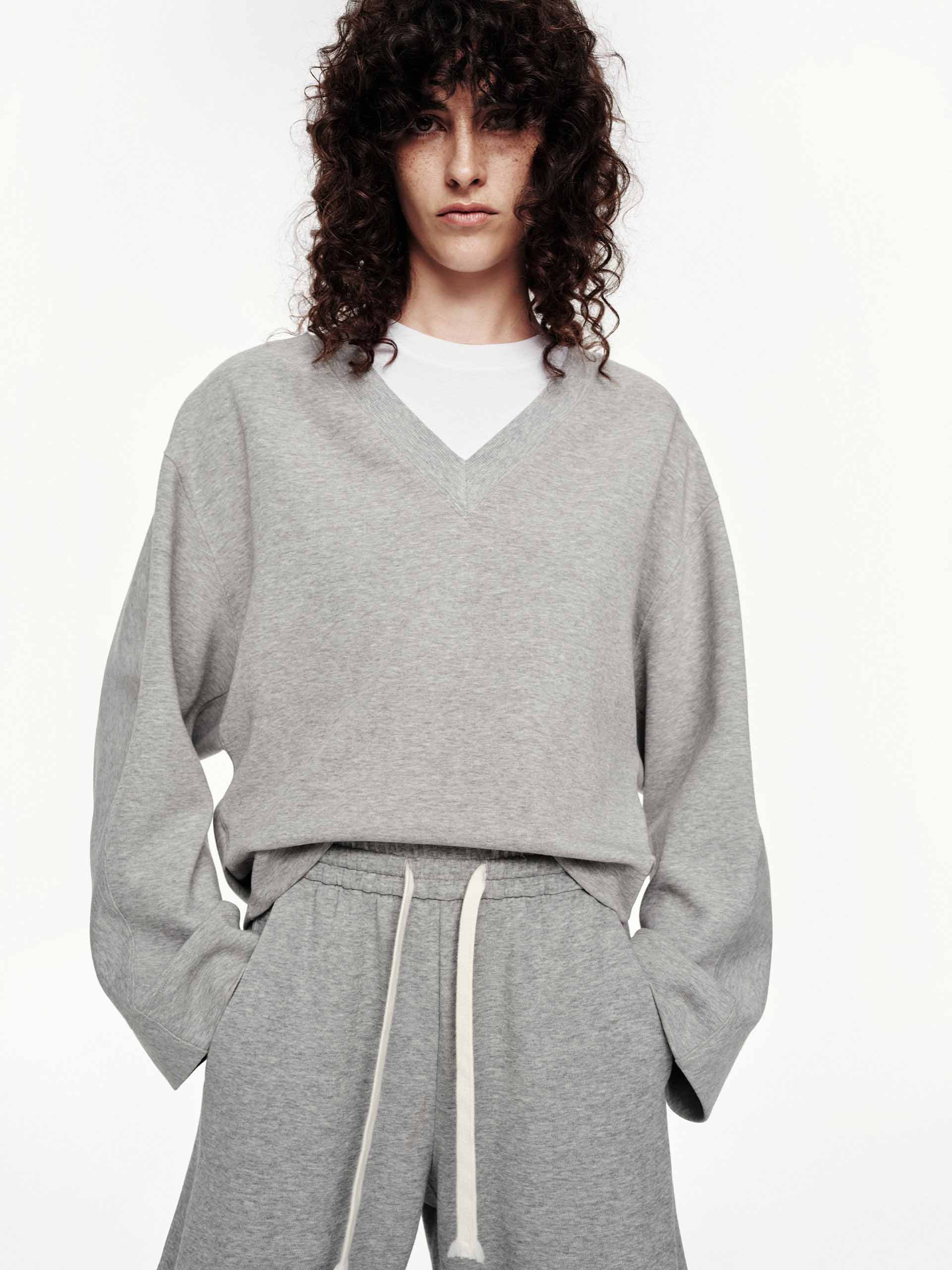 V-neck Cropped Sweatshirt - Image 7
