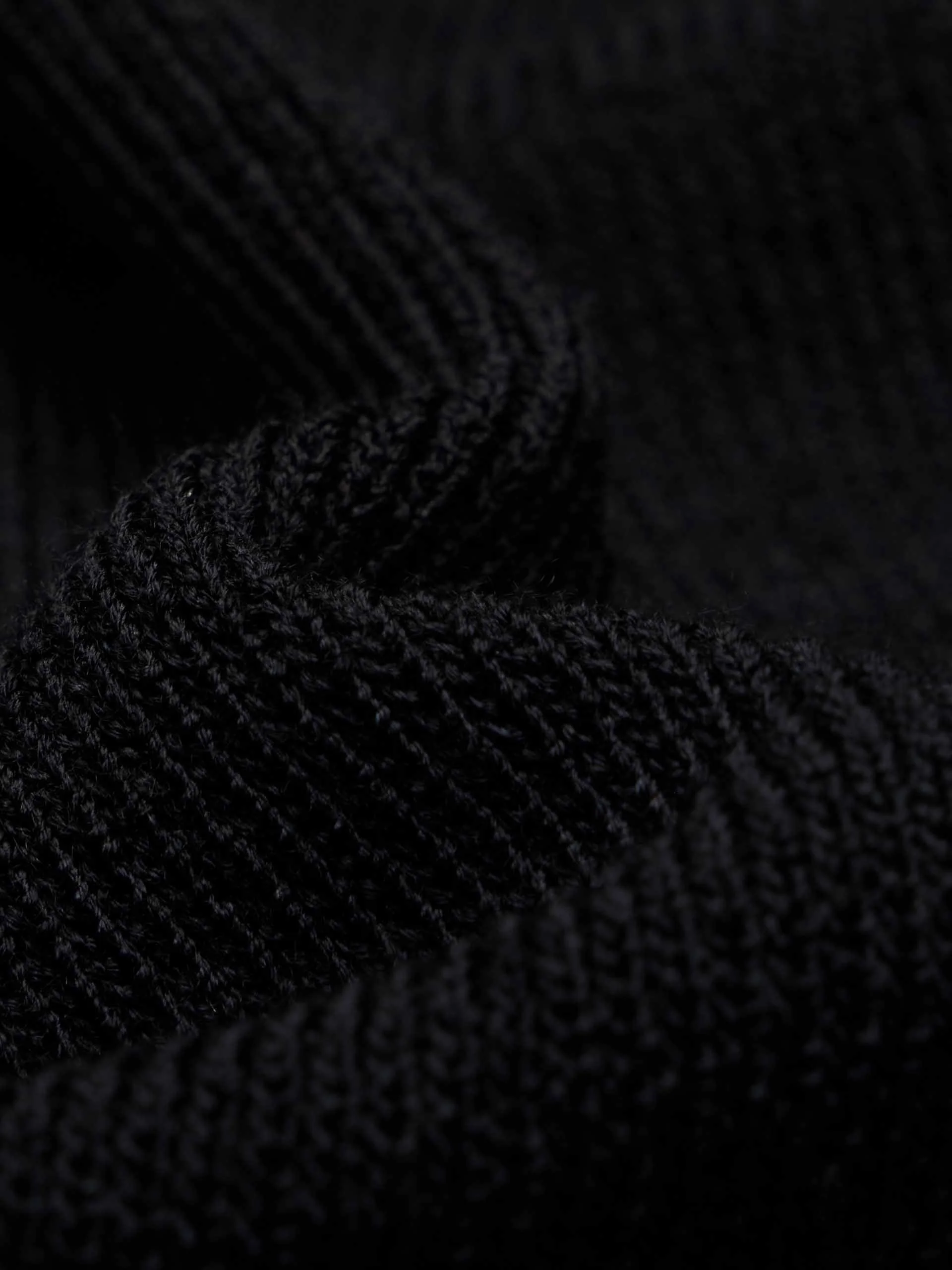 V-neck Fitted Wool Cardigan - Image 13