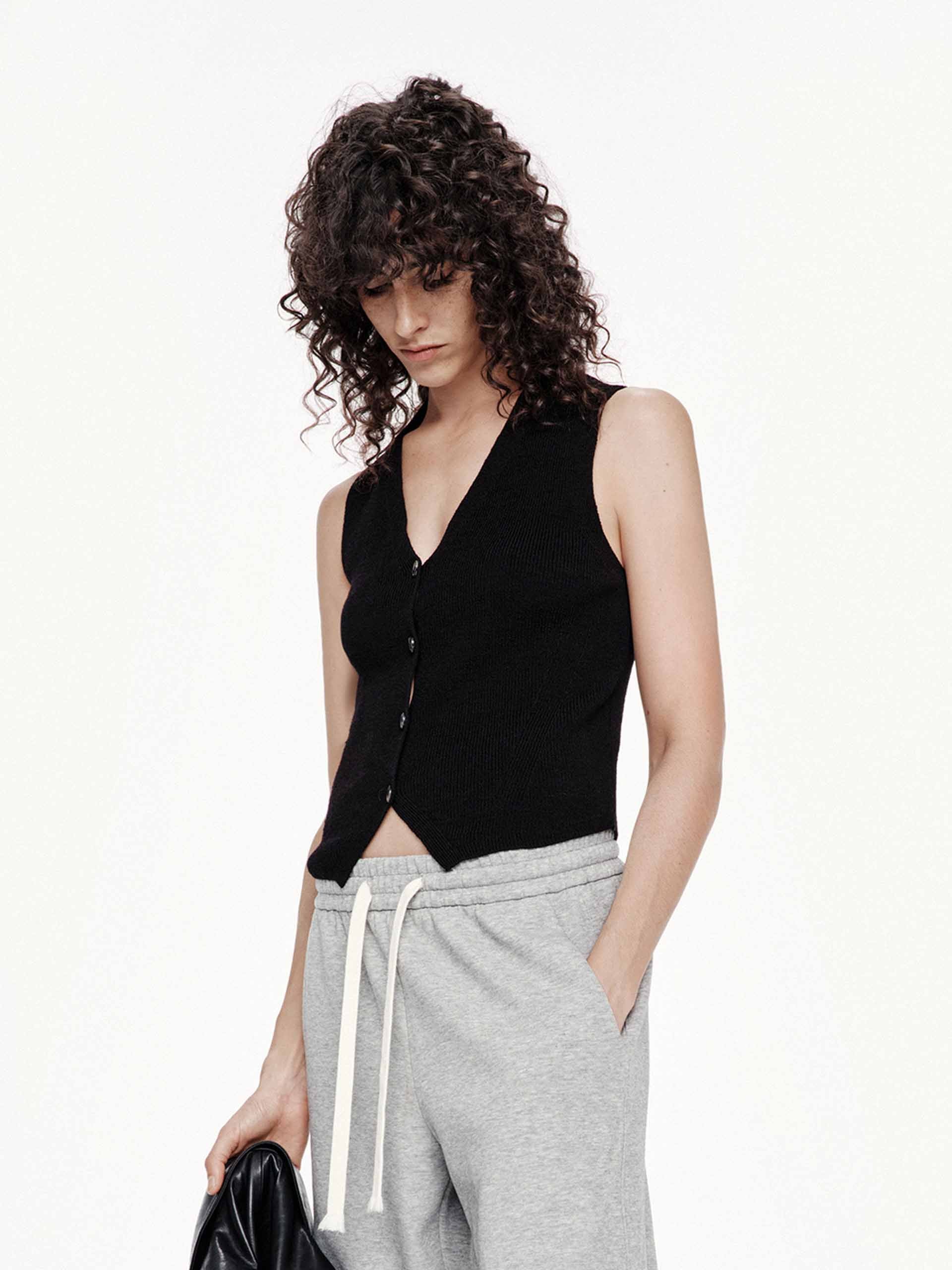 V-neck Fitted Wool Cardigan - Image 14
