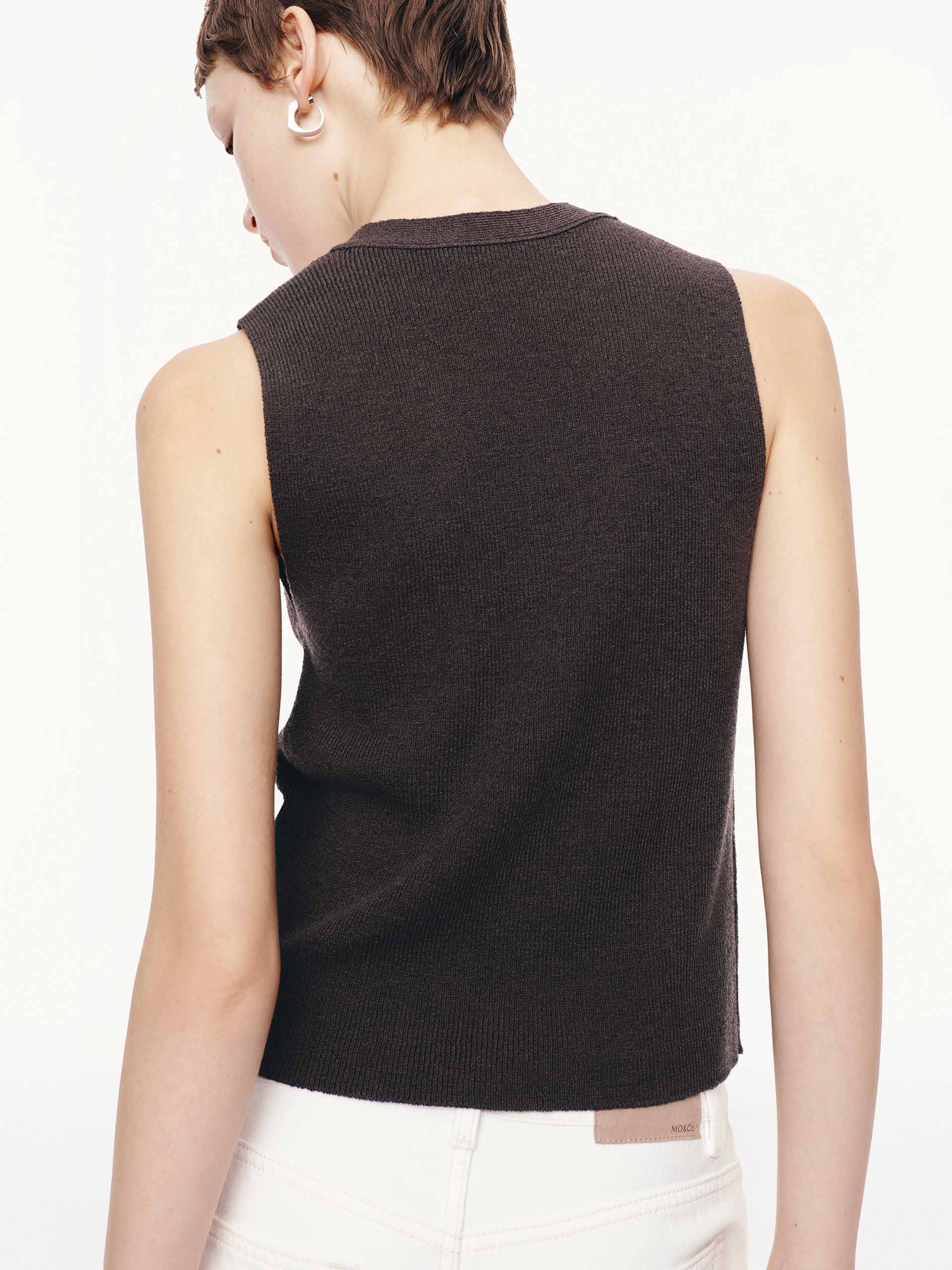 V-neck Fitted Wool Cardigan - Image 24