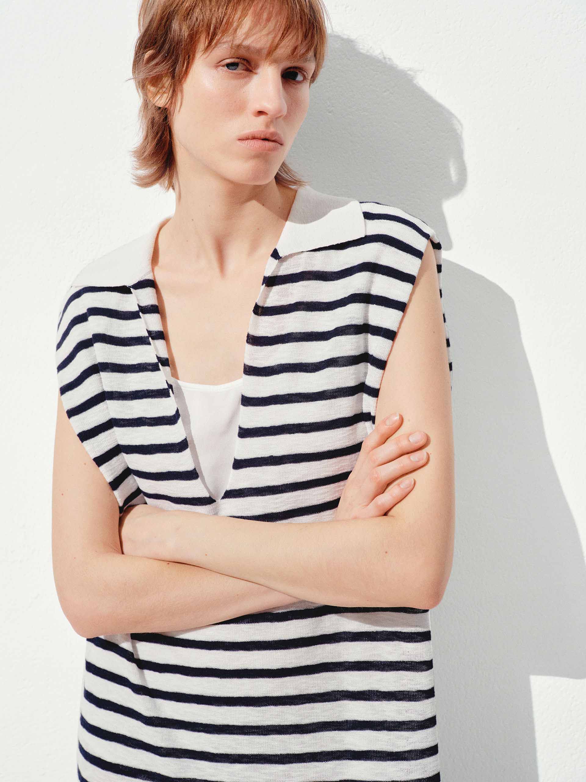 V-neck Sleeveless Dress - Image 7