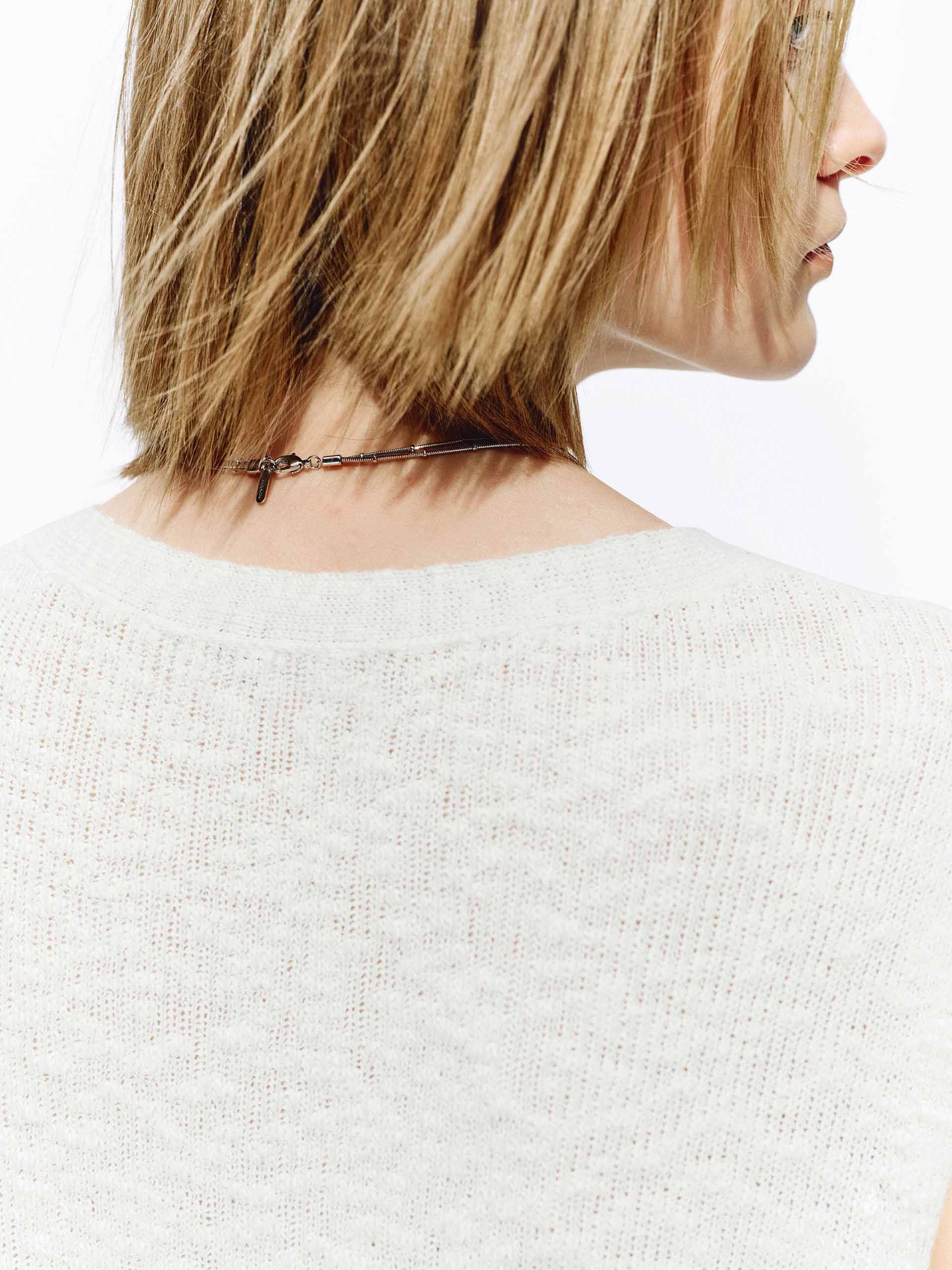 V-neck Sleeveless Knit Vest - Image 15