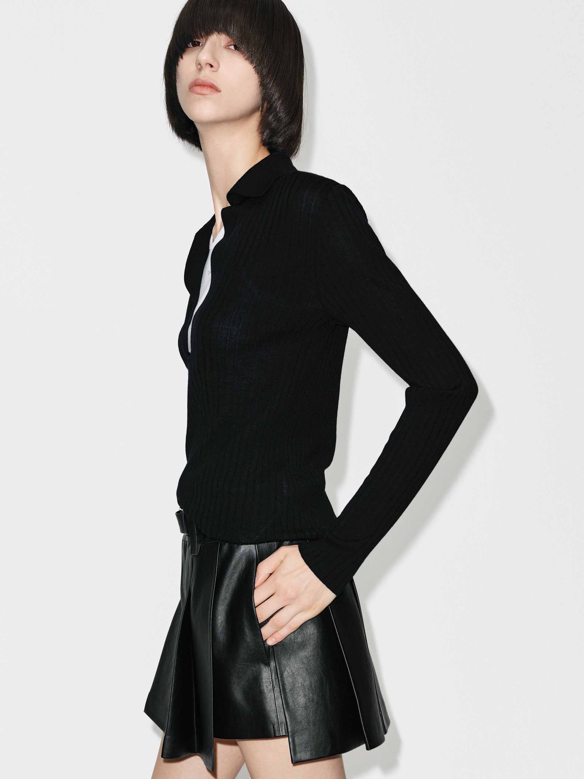 V-neck Wool Knitted Top - Image 6