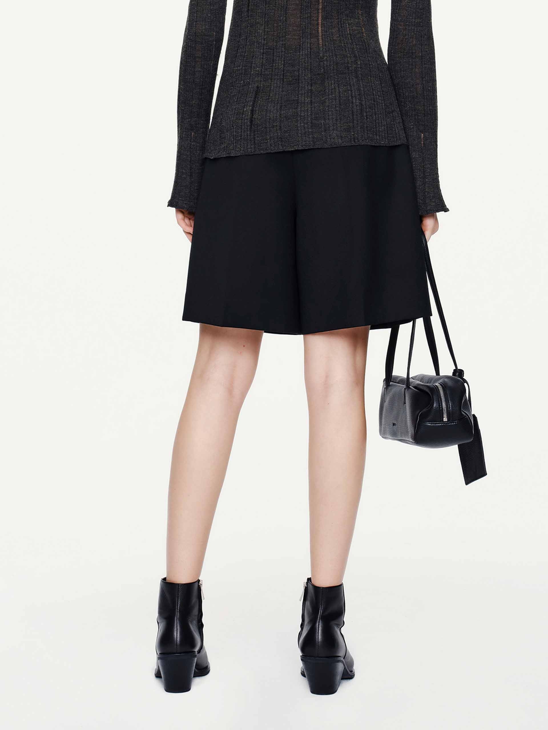 With Belt Pleated Shorts - Image 6