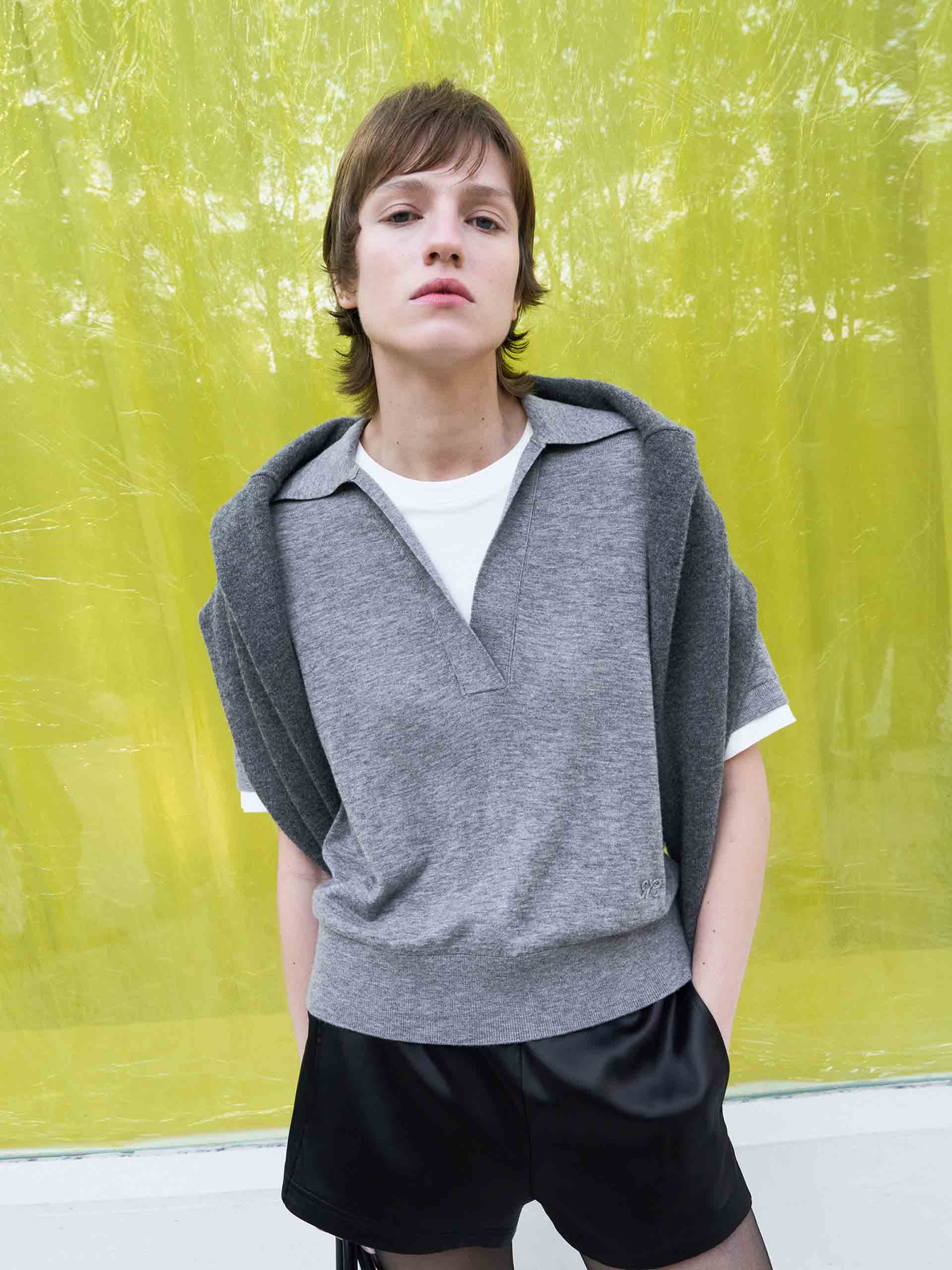 Wool Blend Contrast Knit Top - Image 9