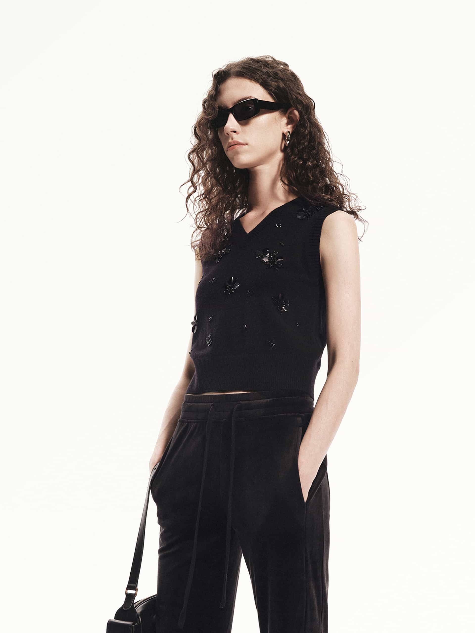 Wool Sequin Knit Vest - Image 15